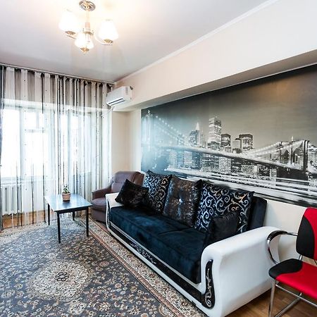 Ussr Hostel Bisjkek Eksteriør bilde