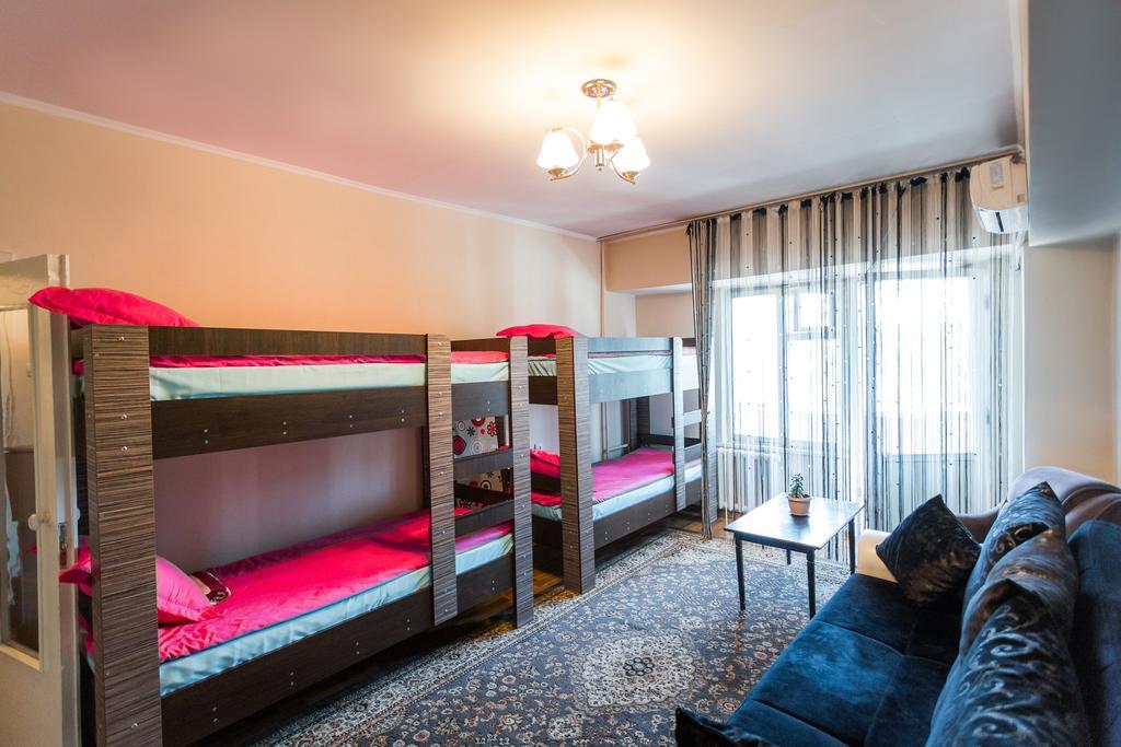 Ussr Hostel Bisjkek Rom bilde