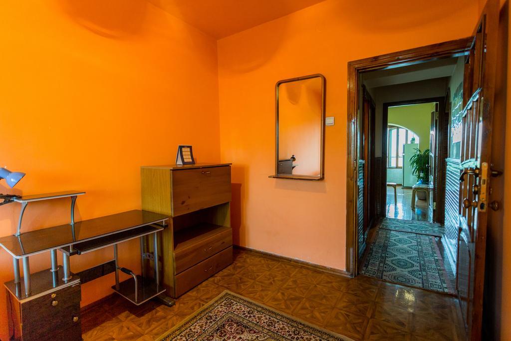 Ussr Hostel Bisjkek Rom bilde