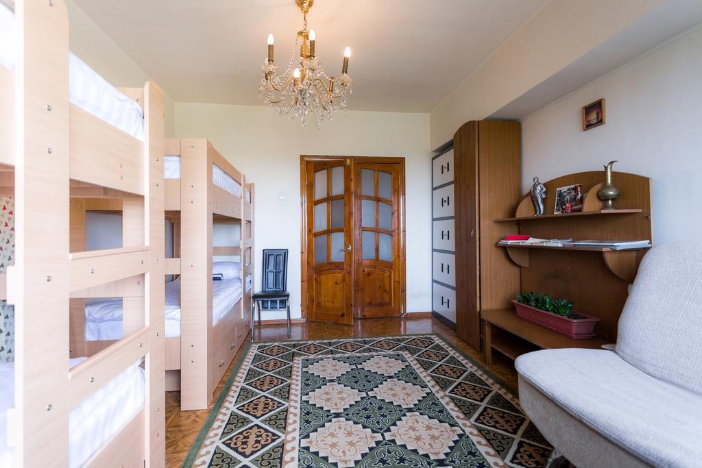 Ussr Hostel Bisjkek Rom bilde