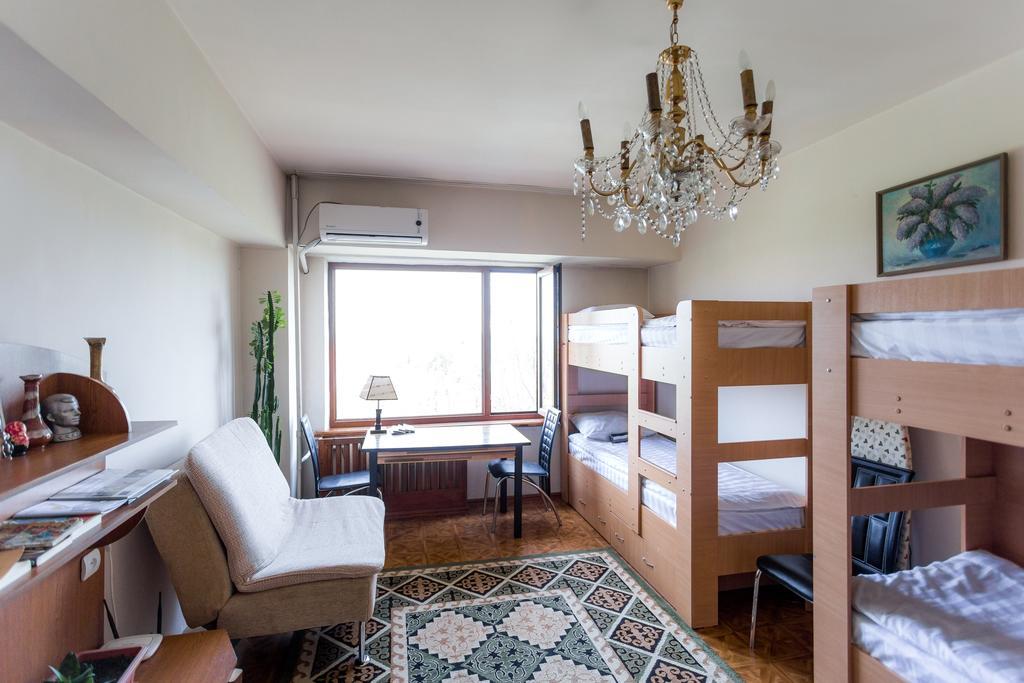 Ussr Hostel Bisjkek Eksteriør bilde